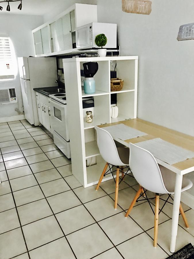 Petrina Studios Apartments By Sb Rental Properties ポンパノビーチ エクステリア 写真