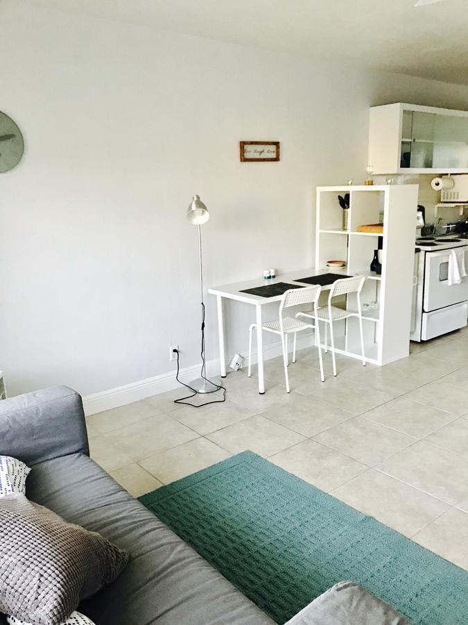Petrina Studios Apartments By Sb Rental Properties ポンパノビーチ エクステリア 写真