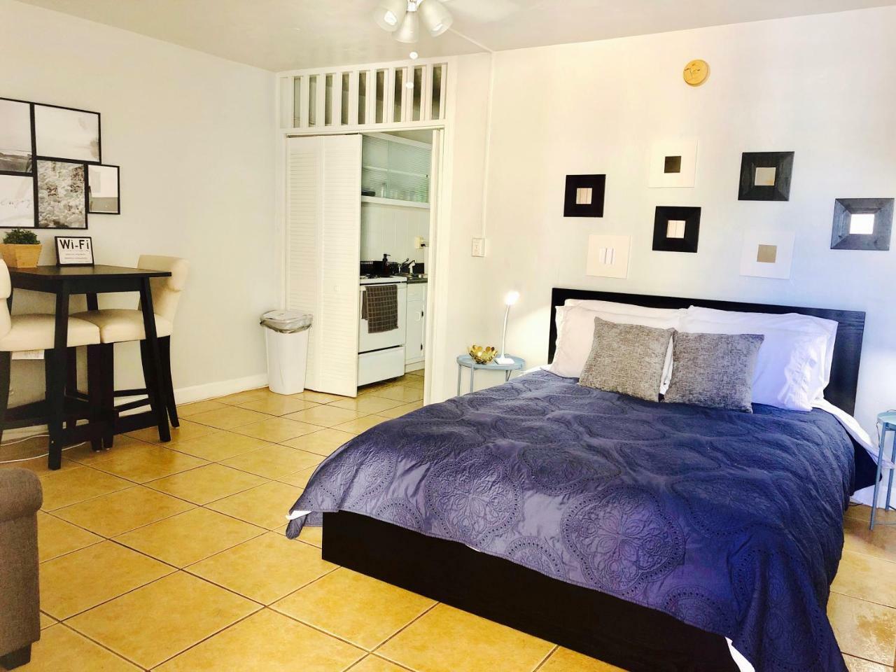 Petrina Studios Apartments By Sb Rental Properties ポンパノビーチ エクステリア 写真